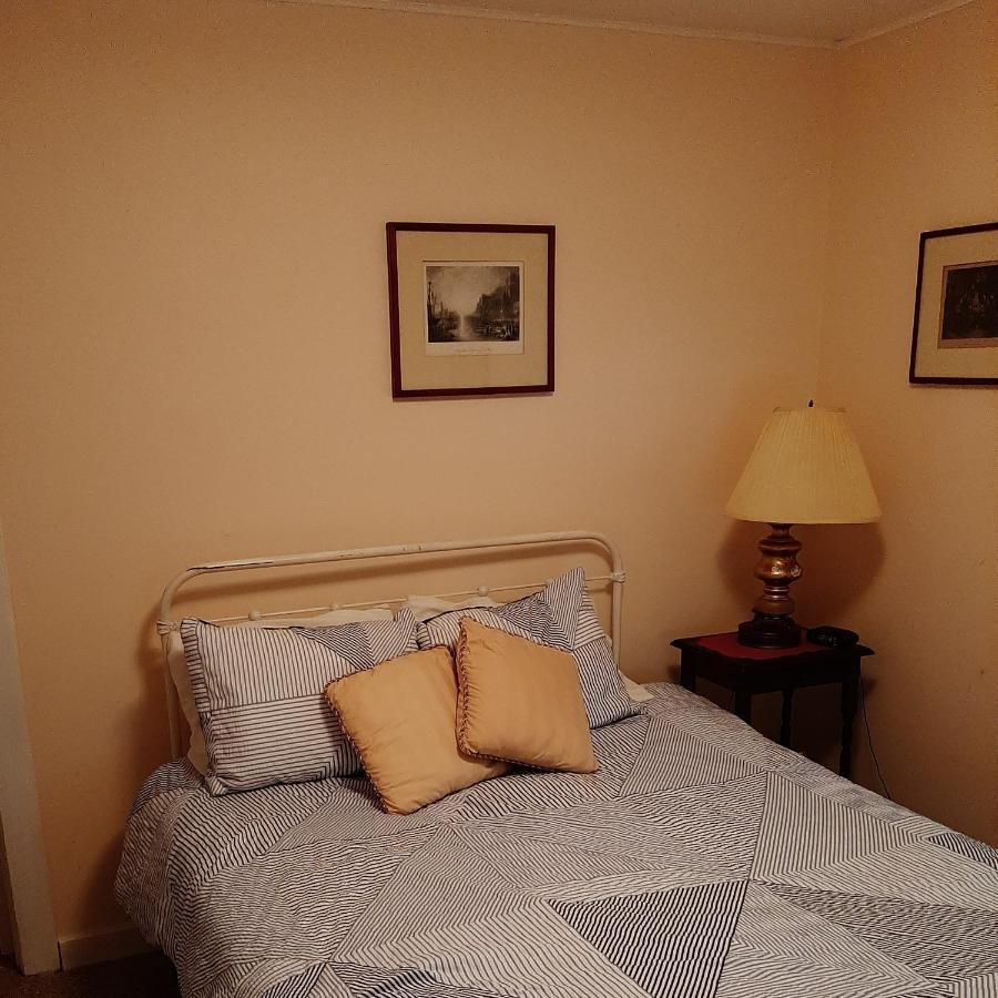 Inn At Starlight Lake & Restaurant Экстерьер фото